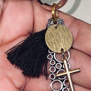 Chic Gold and Black Cross Keychain